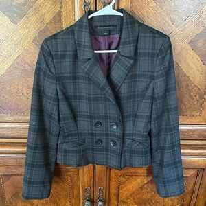 Women’s cropped blazer